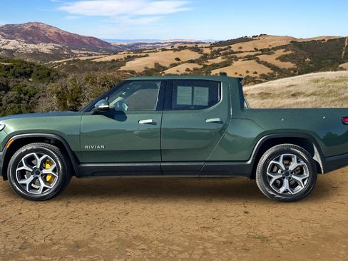 Used 2022 Rivian R1T Adventure image 7
