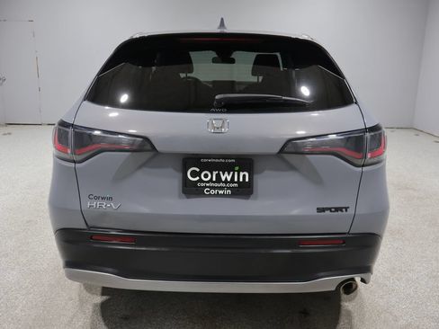 Used 2024 Honda HR-V Sport image 4