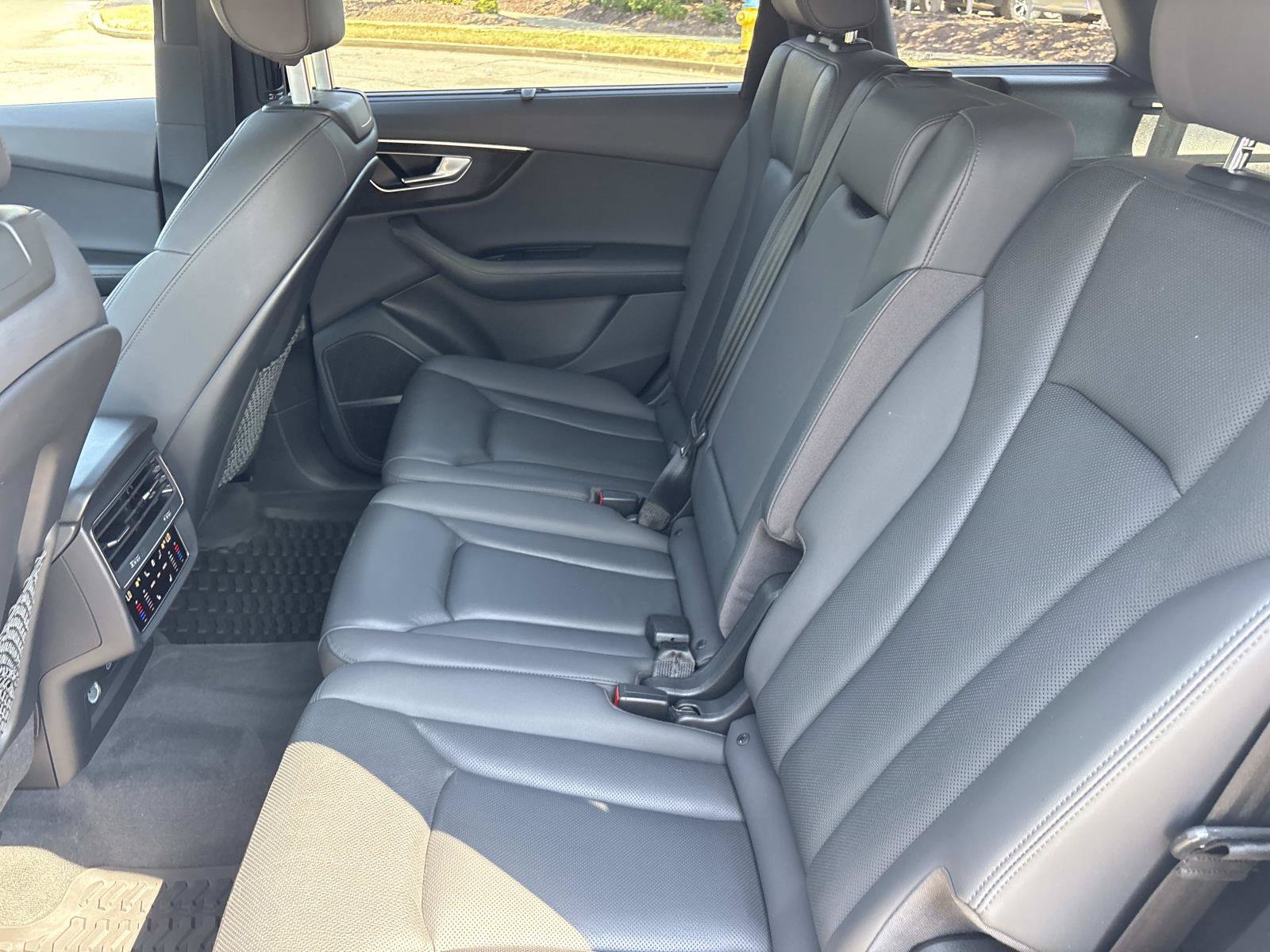 Used 2021 Audi Q7 3.0T Premium Plus w/ Executive Package AWD/4WD image 32