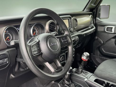 Used 2021 Jeep Wrangler Sport AWD/4WD image 18