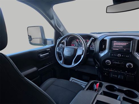 Used 2025 Chevrolet Silverado 2500 Custom w/ Custom Value Package image 11