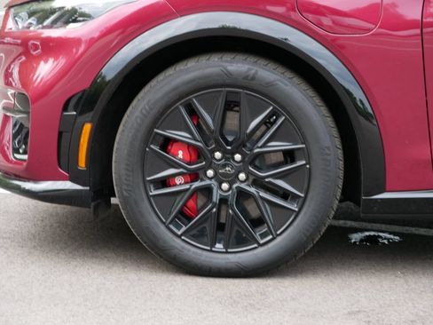 Used 2025 Ford Mustang Mach-E Premium w/ Sport Appearance Package AWD/4WD image 9