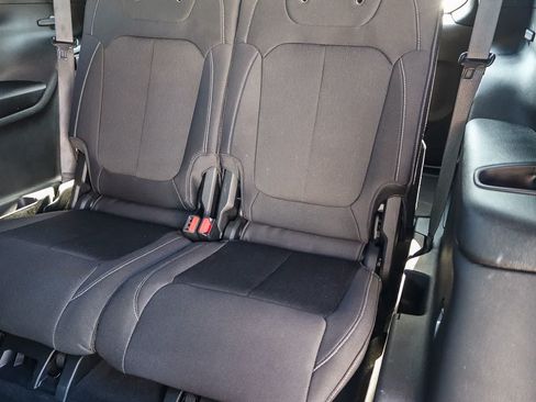 Used 2025 Jeep Grand Cherokee L Laredo RWD image 19
