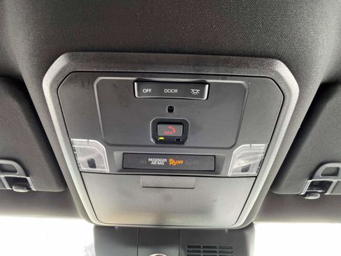 Used 2024 Toyota Tacoma SR AWD/4WD image 33