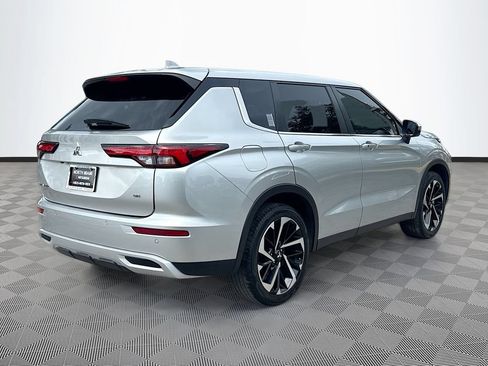 Used 2024 Mitsubishi Outlander SE FWD image 7