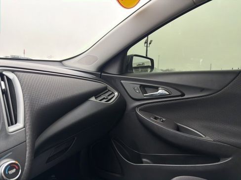 Used 2019 Chevrolet Malibu LS w/ LPO, Convenience Package 1 image 30