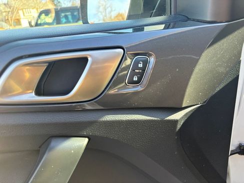 Used 2020 Ford Ranger Lariat w/ Equipment Group 501A Mid image 22