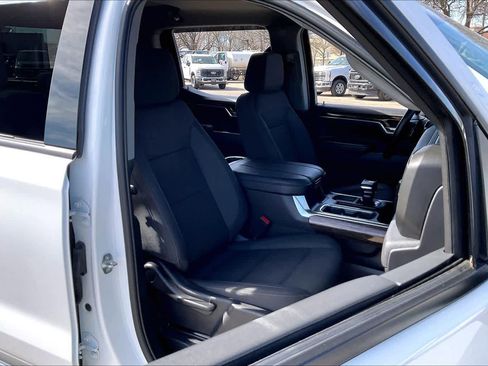 Used 2024 GMC Sierra 1500 Elevation w/ X31 Off-Road Package image 9