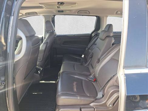 Used 2018 Honda Odyssey Touring image 18