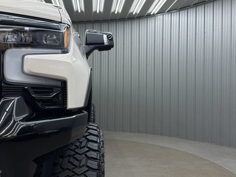 Used 2026 Chevrolet Silverado 1500 ZR2 AWD/4WD image 16