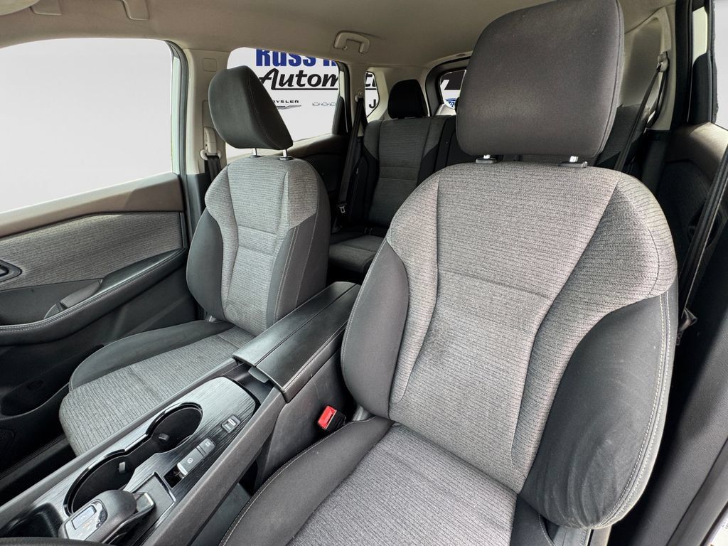 Used 2021 Nissan Rogue S FWD image 19