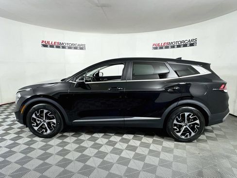 Used 2023 Kia Sportage EX FWD image 4