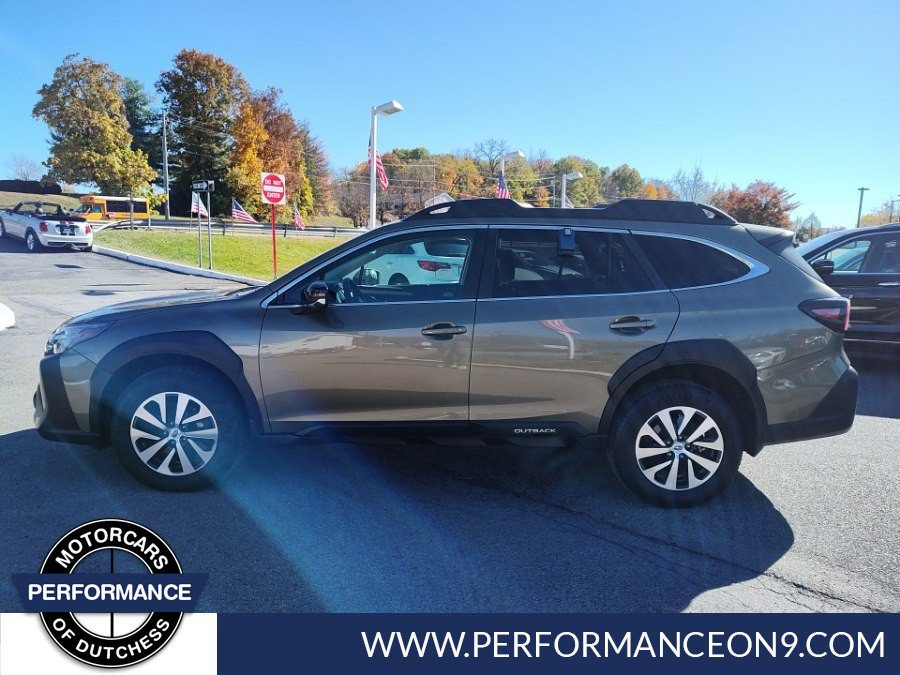 Used 2025 Subaru Outback Premium AWD/4WD image 7