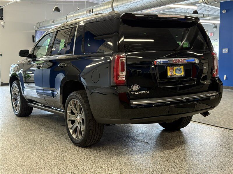 Used 2015 GMC Yukon Denali w/ Premium Package AWD/4WD image 5