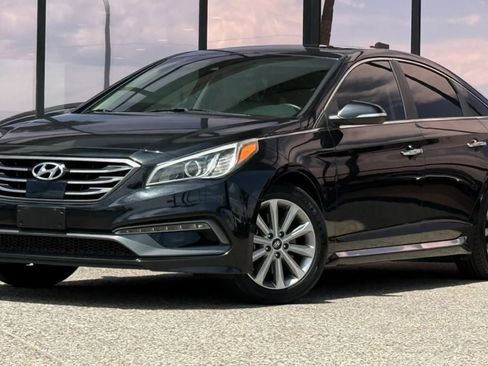Used 2017 Hyundai Sonata Limited w/ Ultimate Package 04 FWD image 2