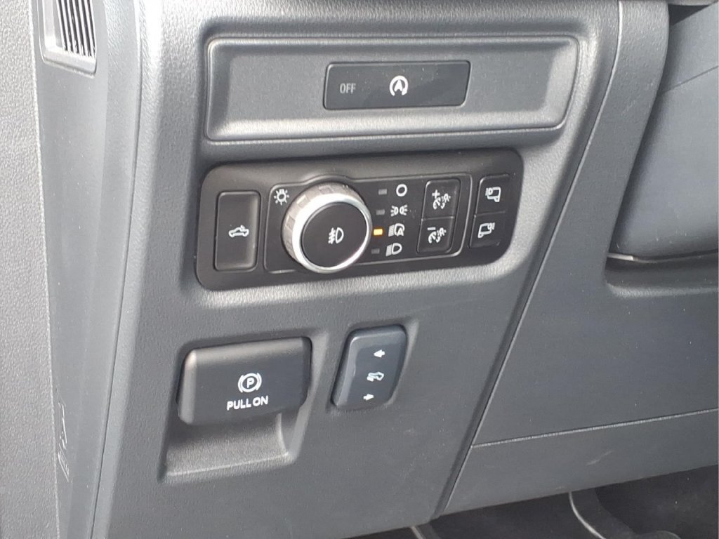 Certified 2025 Ford F150 Platinum w/ Equipment Group 702A High AWD/4WD image 20