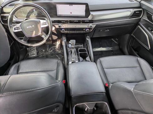 Used 2023 Kia Telluride S image 17