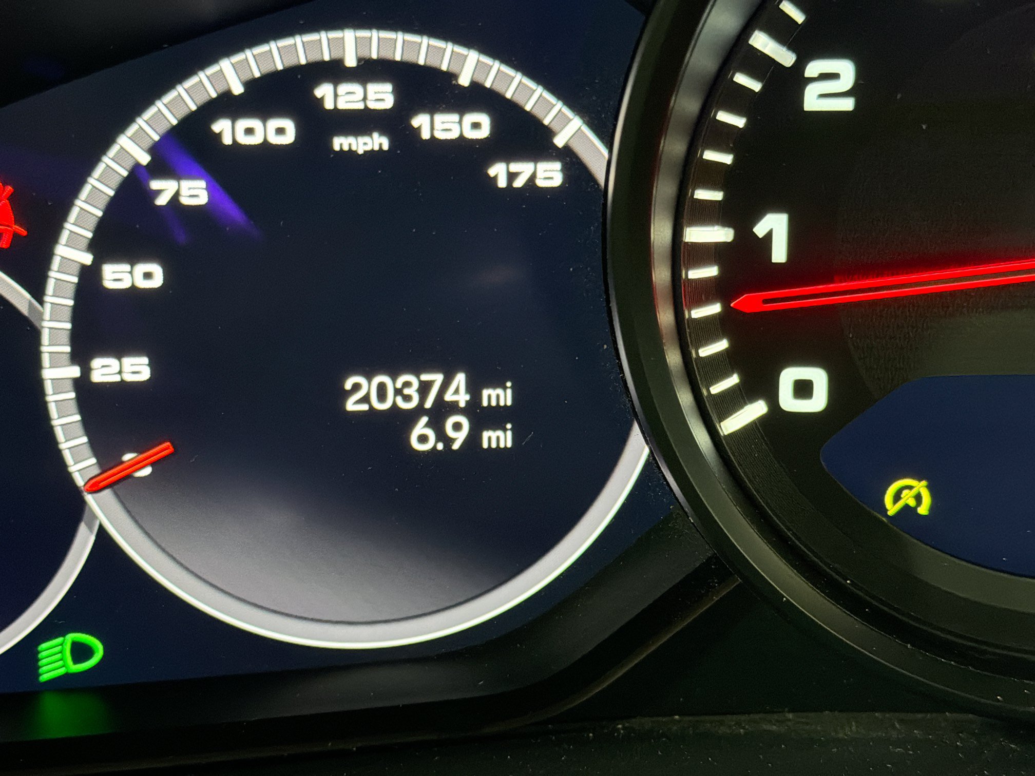 Certified 2023 Porsche Cayenne Platinum Edition AWD/4WD image 40