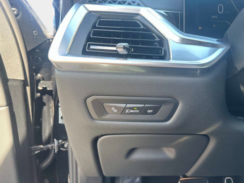 New 2026 BMW X5 sDrive40i image 27