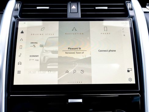 Certified 2024 Land Rover Discovery S image 24