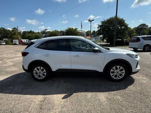 Used 2024 Ford Escape Active FWD image 3