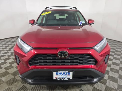 Used 2022 Toyota RAV4 XLE w/ Convenience Package image 3