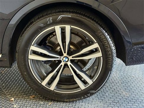 Used 2023 BMW X7 xDrive40i w/ M Sport Package image 13
