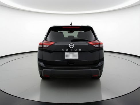 Used 2025 Nissan Rogue SV image 7