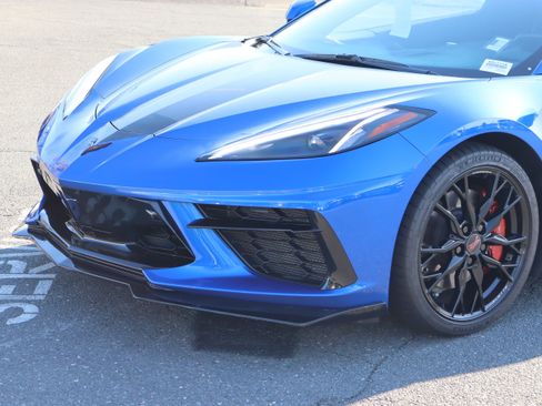 Used 2023 Chevrolet Corvette Stingray Preferred Cpe w/ Z51 Performance Package RWD image 6