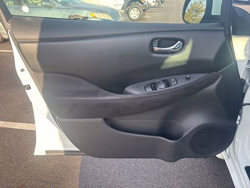 Used 2015 Nissan Leaf S w/ Charge Package image 14