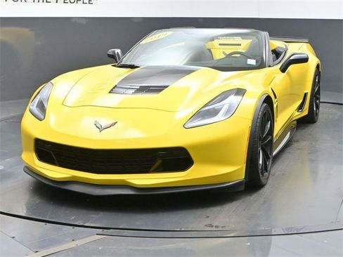 Used 2019 Chevrolet Corvette Grand Sport image 7