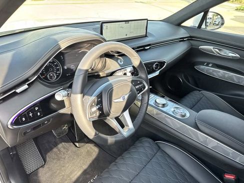 Used 2025 Genesis GV70 3.5T Sport w/ Sport Advanced Package image 19