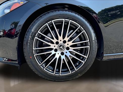 Used 2025 Mercedes-Benz C 300 4MATIC Sedan image 8