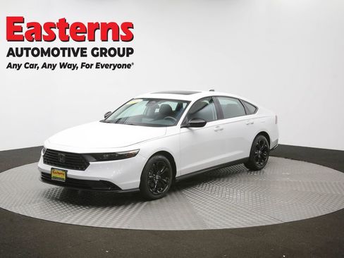 Used 2025 Honda Accord SE image 55