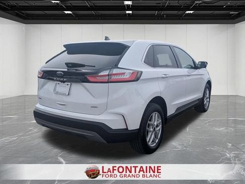 Certified 2023 Ford Edge SEL image 5