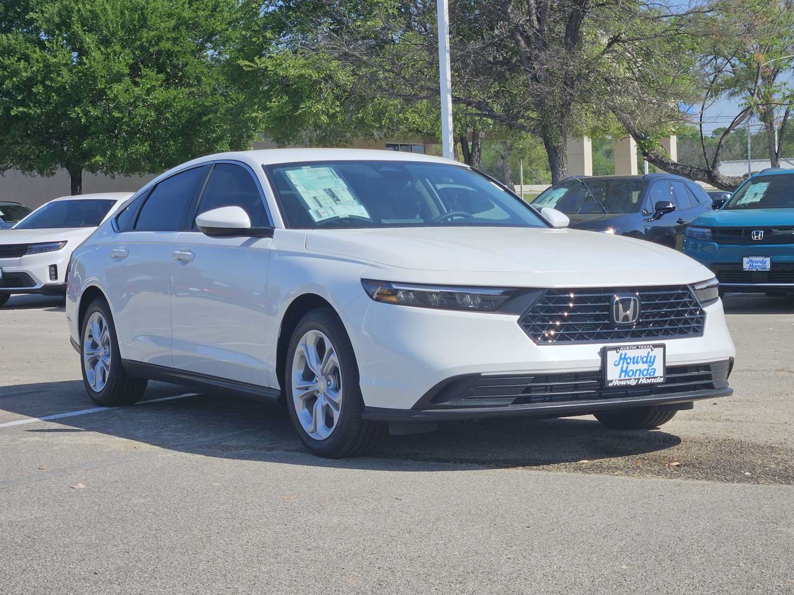 Certified 2025 Honda Accord LX image 3