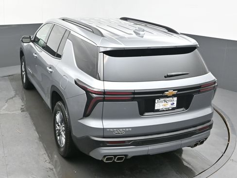 Certified 2025 Chevrolet Traverse LT image 38