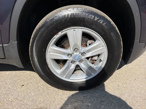 Used 2019 Chevrolet Trax LT w/ Driver Confidence Package AWD/4WD image 28