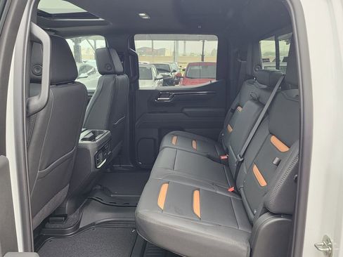 New 2026 GMC Sierra 1500 AT4 w/ AT4 Premium Package AWD/4WD image 43