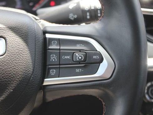 Used 2022 Jeep Compass Limited AWD/4WD image 15