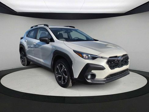 Used 2024 Subaru Crosstrek 2.0i Premium AWD/4WD image 2