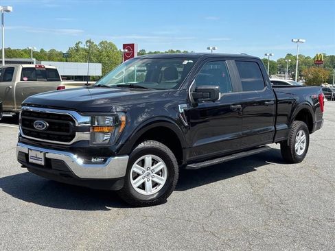 Used 2023 Ford F150 XLT w/ Trailer Tow Package AWD/4WD image 2