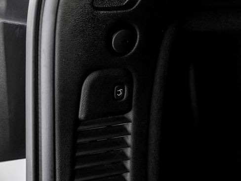 Used 2021 Dodge Durango R/T w/ Blacktop Package RWD image 59