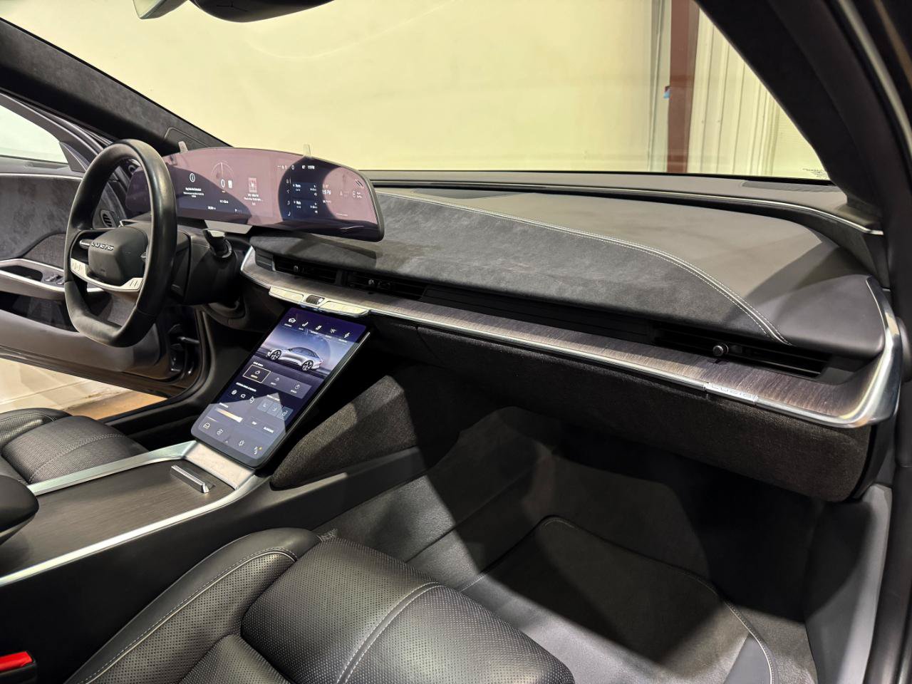 Used 2022 Lucid Air Grand Touring AWD/4WD image 10