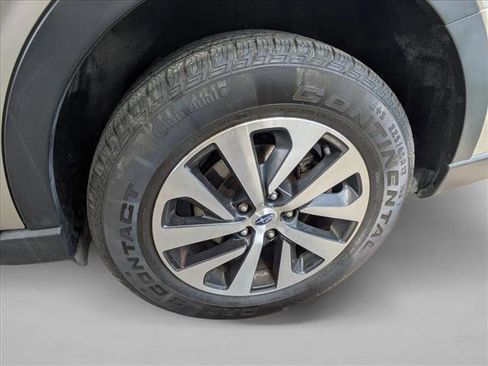 Used 2020 Subaru Outback Premium AWD/4WD image 7