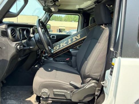 Used 2020 Jeep Wrangler Sport AWD/4WD image 10