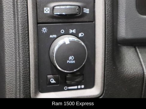 Used 2018 RAM 1500 Express w/ Express Value Package image 20