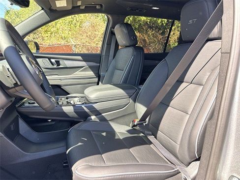 New 2026 Buick Enclave Sport Touring w/ Power Package image 11