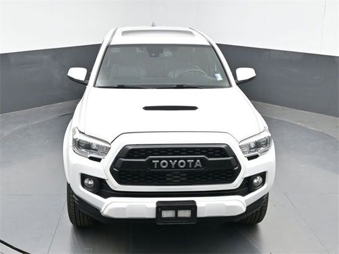 Used 2020 Toyota Tacoma TRD Sport w/ TRD Premium Sport Package image 37