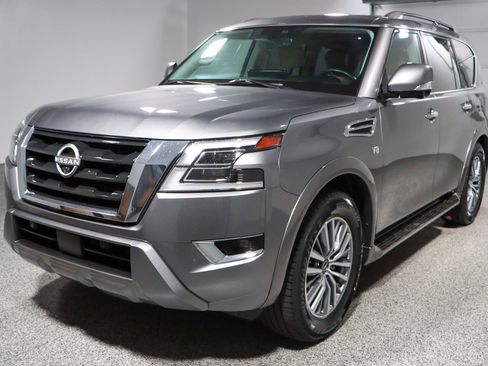 Used 2022 Nissan Armada SL w/ Captain's Chairs Package image 35